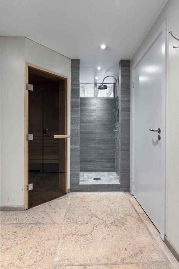 Fantastic 4 Bedroom Home In Bromma With Everything Stockholm Kültér fotó