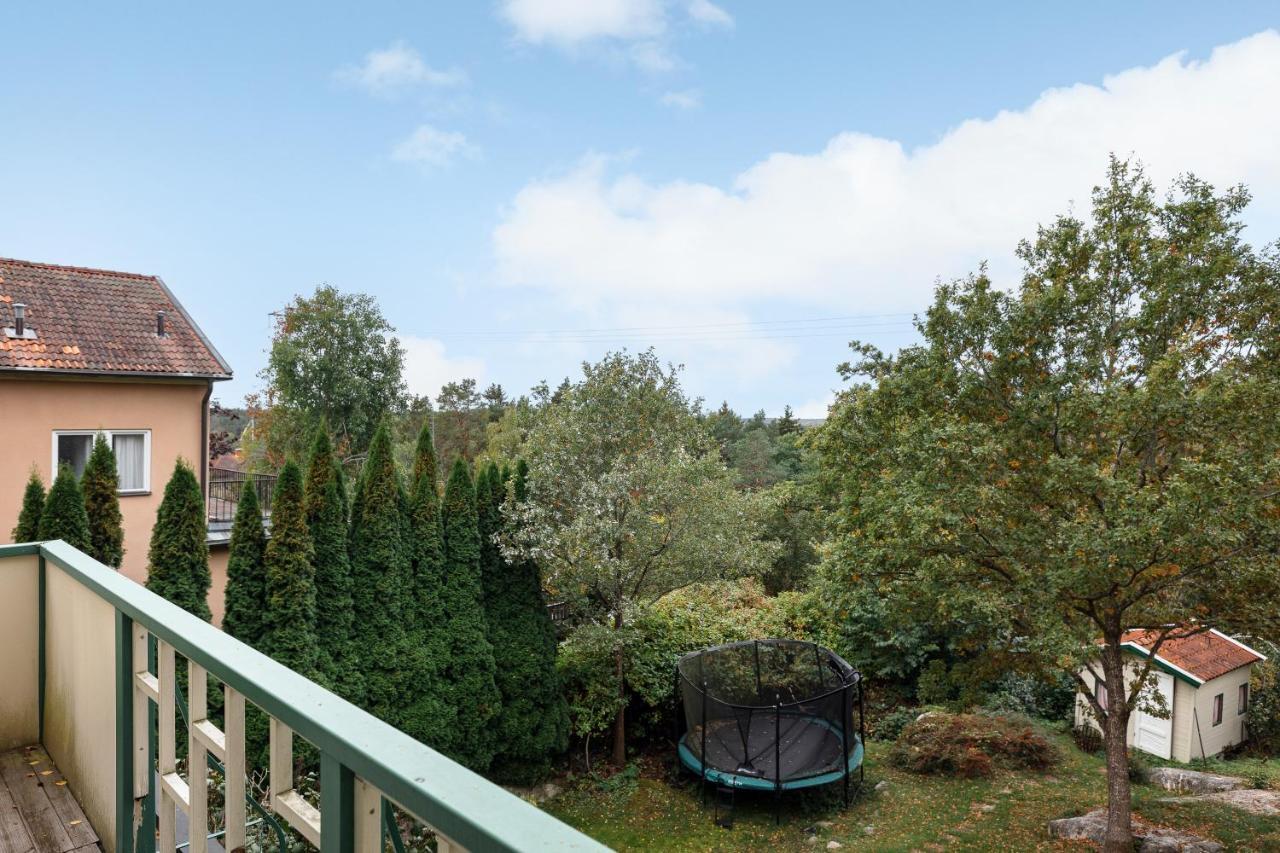 Fantastic 4 Bedroom Home In Bromma With Everything Stockholm Kültér fotó